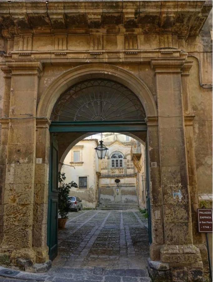 Palazzo Zappata Luxury Room Noto Centro Extérieur photo